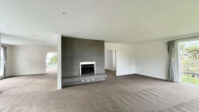 77 James Paige Lane Riverhead_1