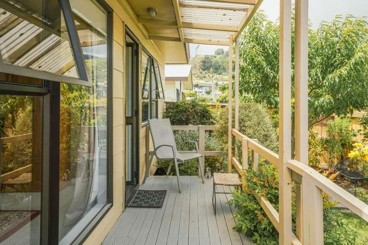 1/27 Ranui Road Stoke_1