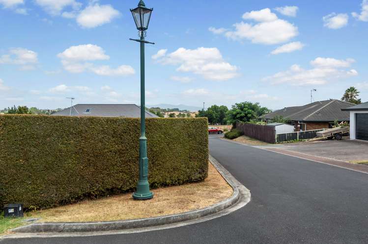 62 Ayrshire Drive Grandview Heights_23