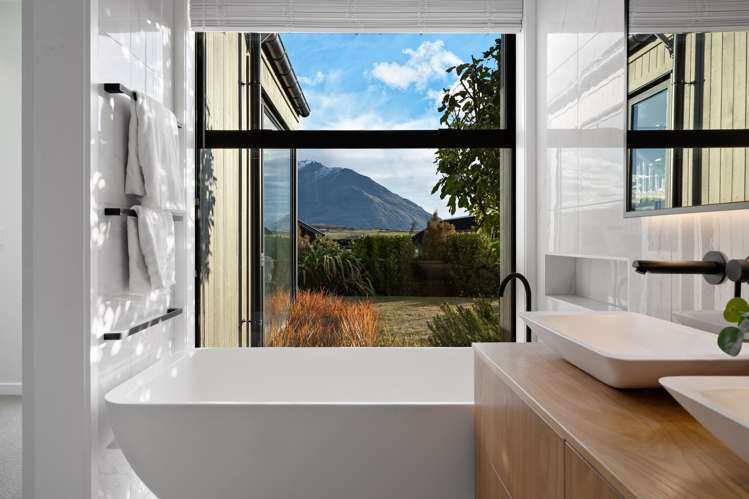 1 Wanderer Lane Jacks Point_19