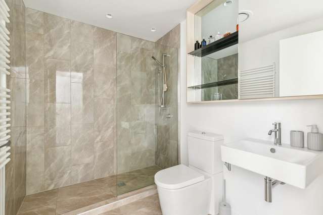 43 Erica Pabst Way Island Bay_3