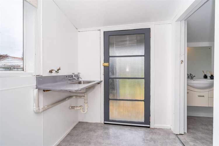 34 Chaucer Street Milton_15