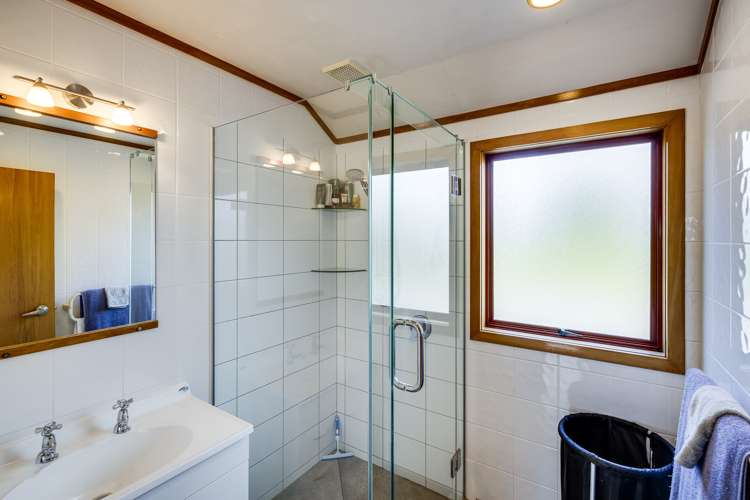 42 Raymond Road Haumoana_16