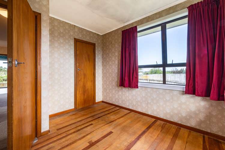 12 Ingleby Place Kelston_13