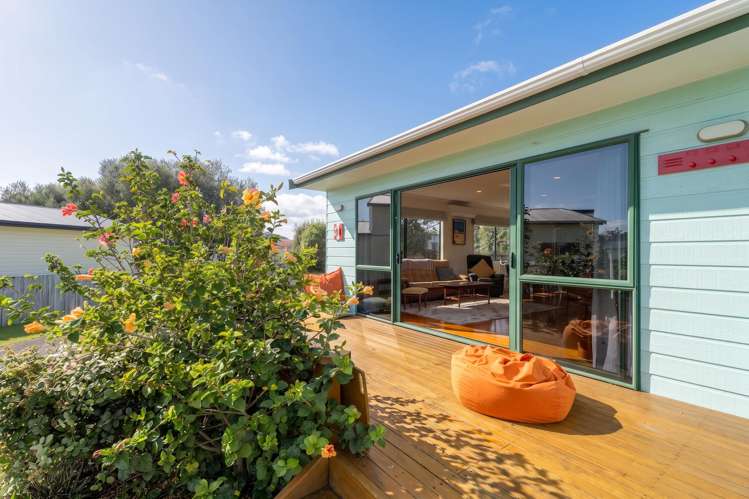 13 Charles Green Cooks Beach_2