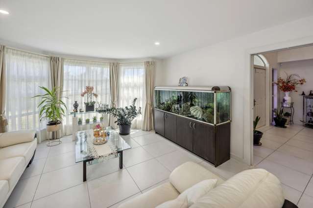 28 Magnolia Rise Waipahihi_4