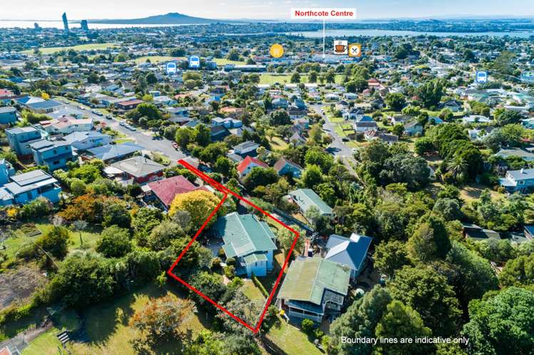 31 Martin Crescent Northcote_0