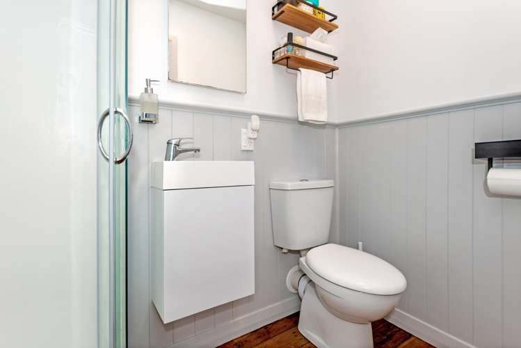 2 Carnarvon Street Gisborne Central_16