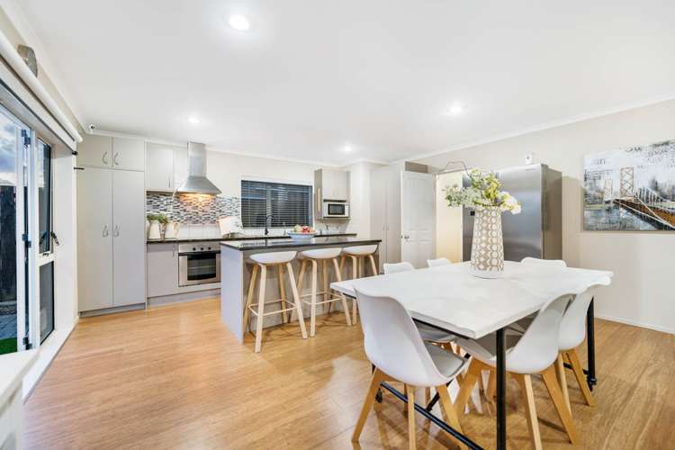 35 Baverstock Road Flat Bush_12