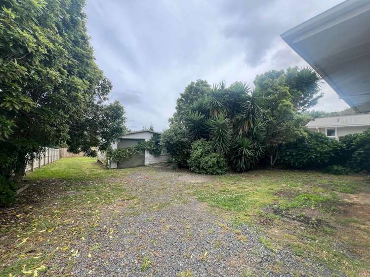 18 Huia Street Waiuku_12