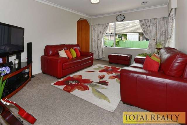 8 Dunstan Crescent Hornby_4