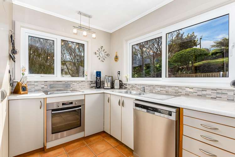 25A Field Street Silverstream_10