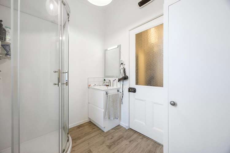 11 Islington Street North East Valley_21