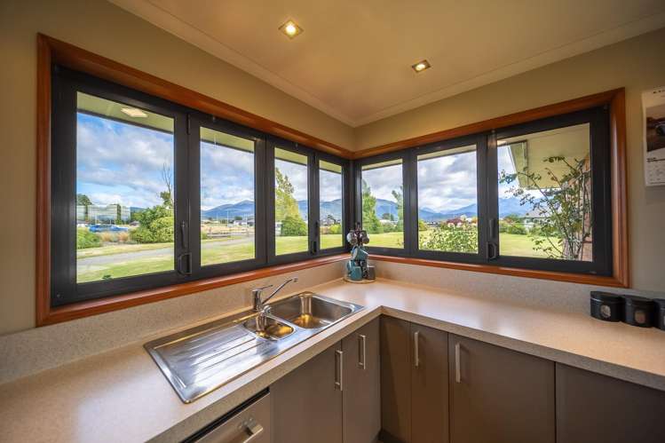 24 Oraka Street Te Anau_10