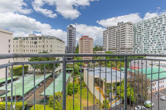 36 Eden Crescent 10015_3