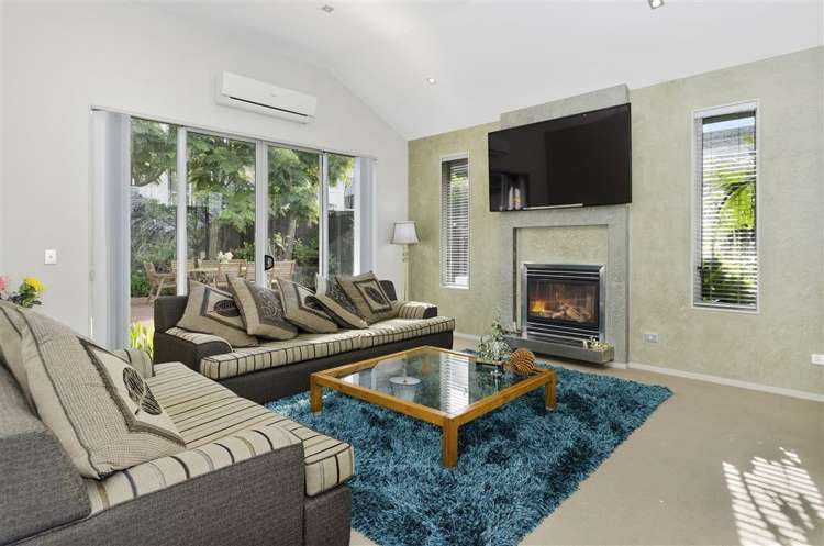 18 Chard Place Flat Bush_13