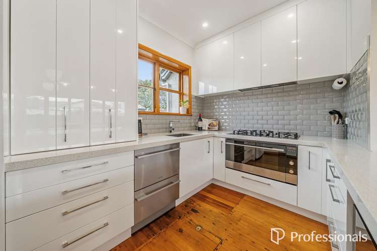 1 Thornycroft Avenue Epuni_10