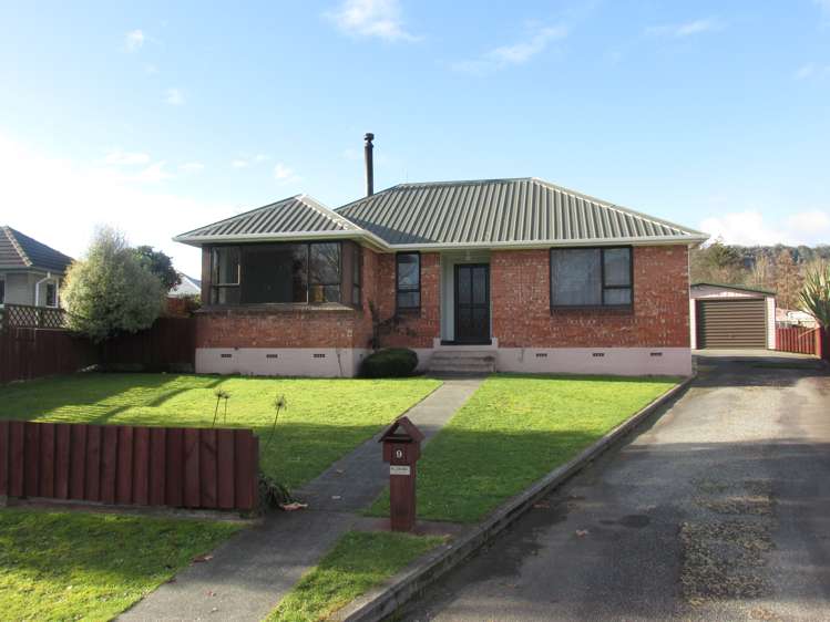 9 Plaskett Street Reefton_0