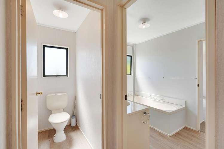 66 Brymer Road Grandview Heights_11