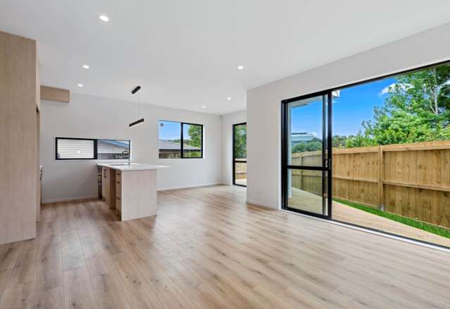 7/58 Sylvan Crescent Te Atatu South_2