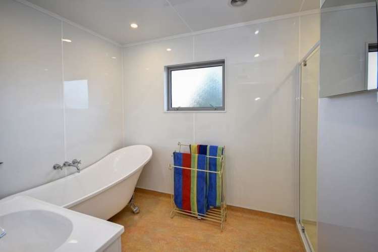 73 Stornoway Street Karitane_10