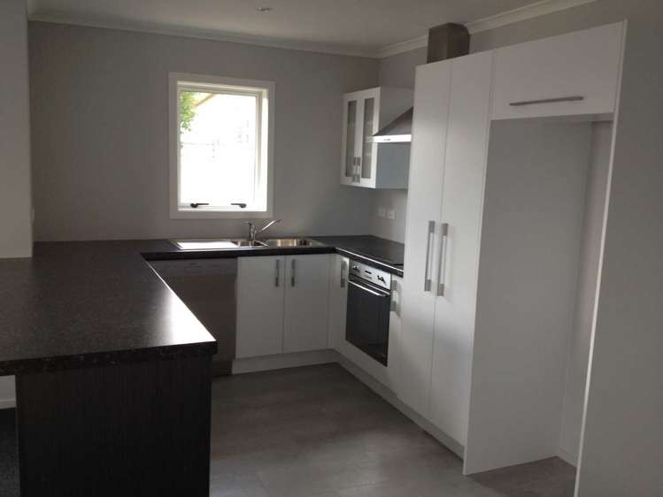 4 Queens Park Crescent Frankton_8