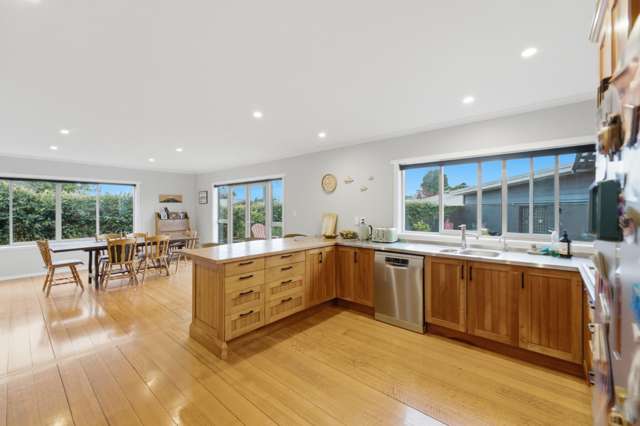 82 Wairau Road Oakura_1