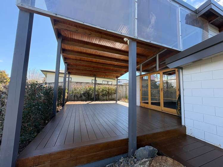 16 Sorrel Crescent Bucklands Beach_18