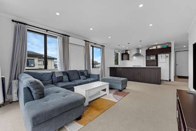 2/65E Metcalfe Road Ranui_4