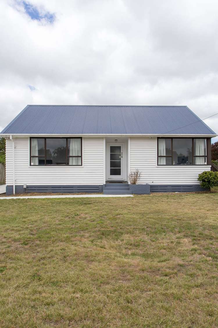 19 Avro Crescent Hornby_17