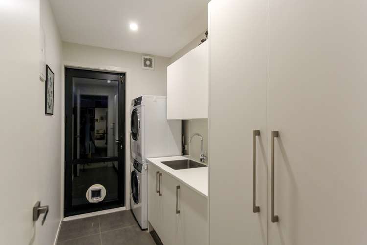 82 Karamea Street Whalers Gate_13