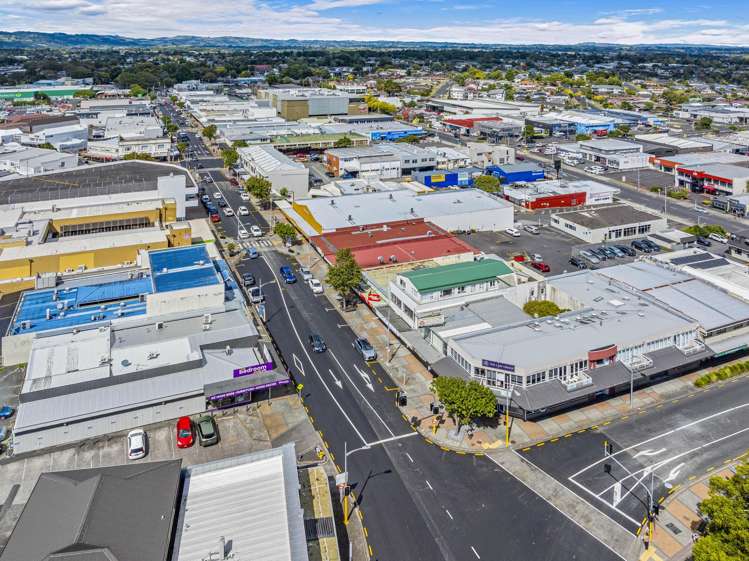 123-125 Great South Road Papakura_11
