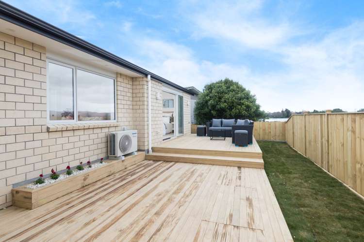 12 Tararua Street Massey_2