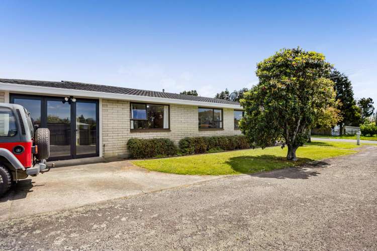 13 Flint Road West Stratford_24