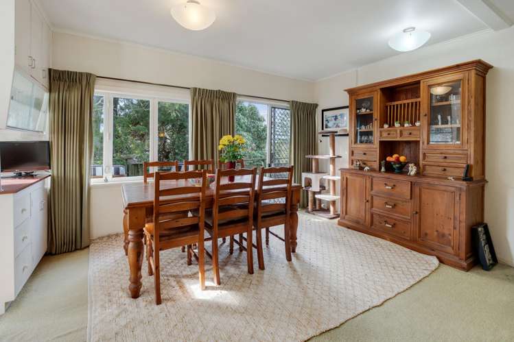 67 Beach Road Mellons Bay_10