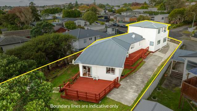 3 Homes - 1 Title - 1,017m2| Endless Potential