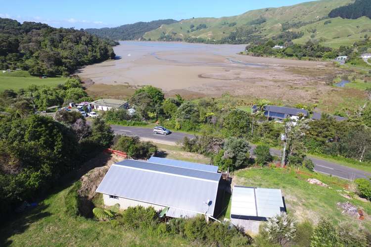 675 Te Waitere Road Taharoa_17
