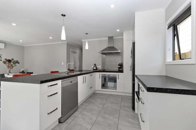 39 Tennille Street 2743_8