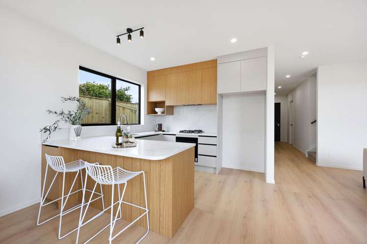 12B Butley Drive Farm Cove_10