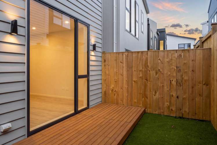 102B Te Oneroa Way Long Bay_13