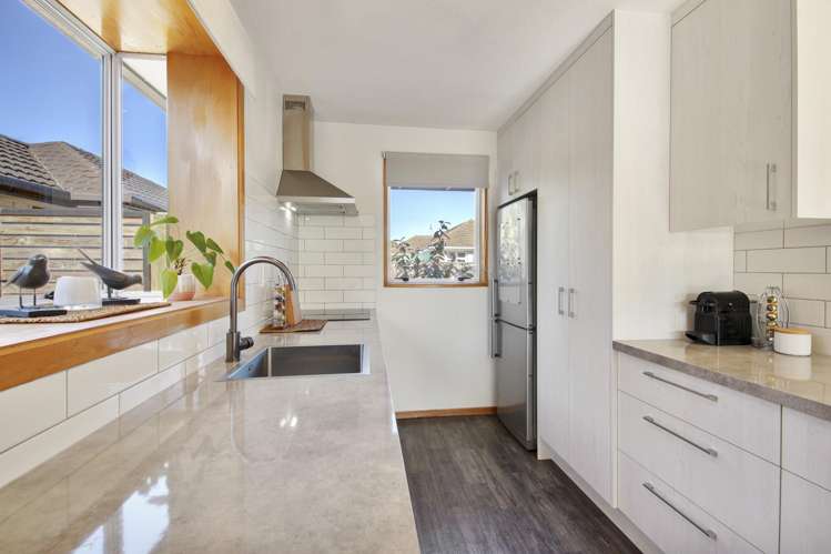 2/20 Downing Street Hoon Hay_4