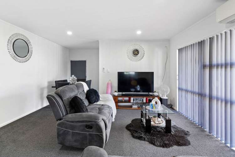 7 Juvena Place Clover Park_22