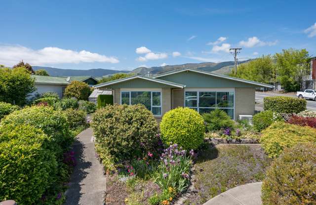 Convenience & Comfort in the Heart of Richmond