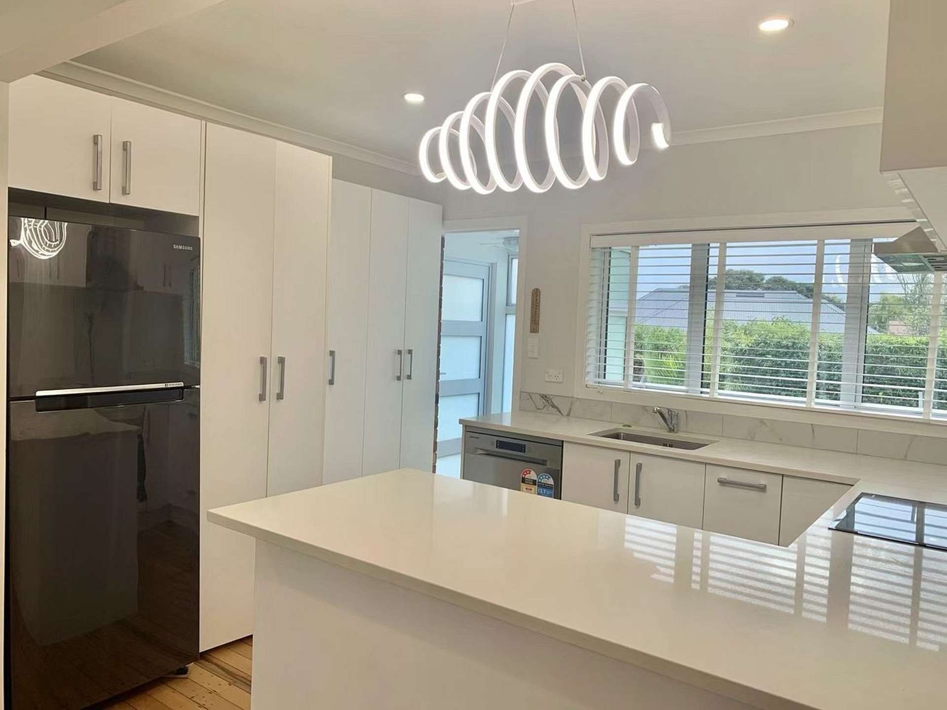 300 Lake Road Hauraki_0