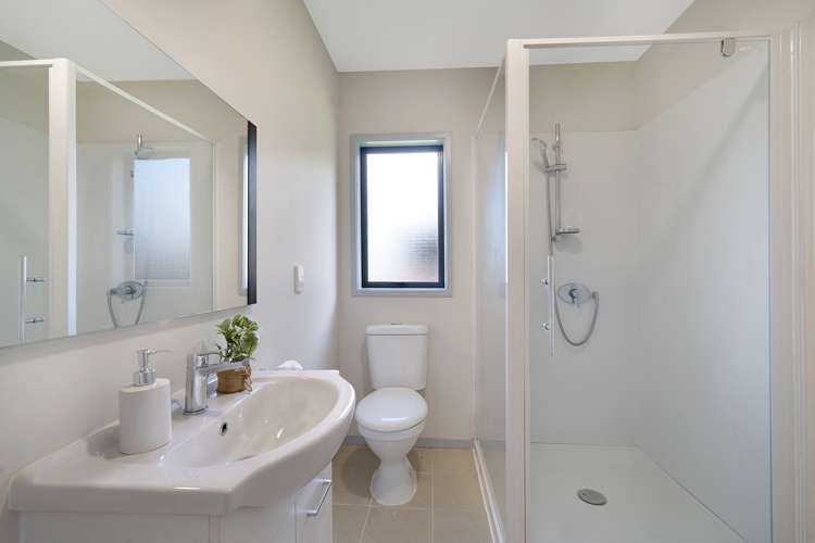 9 Woodbank Drive Glen Eden_12