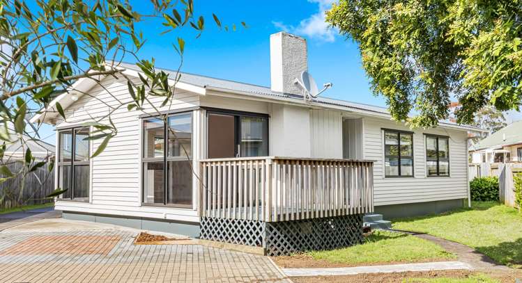123 Riverpark Crescent Henderson_16