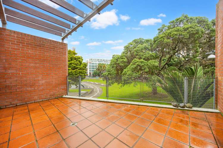 2/55 Mahuhu Crescent Auckland Central_10