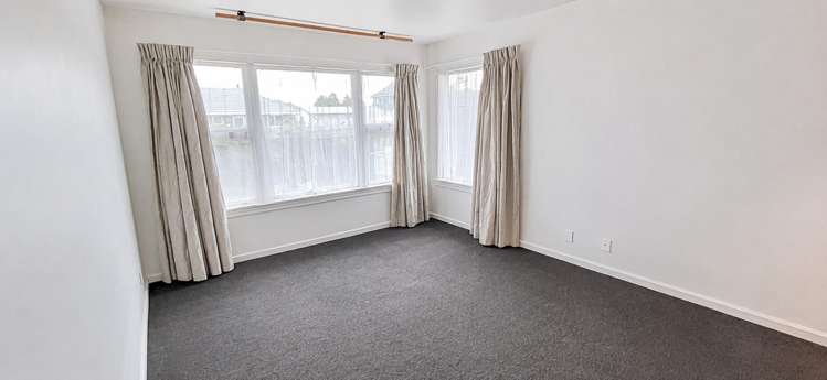2 Blankney Street 10180_18