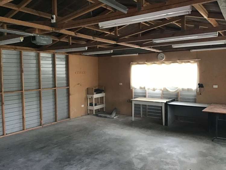 2/99 Shamrock Street Takaro_10