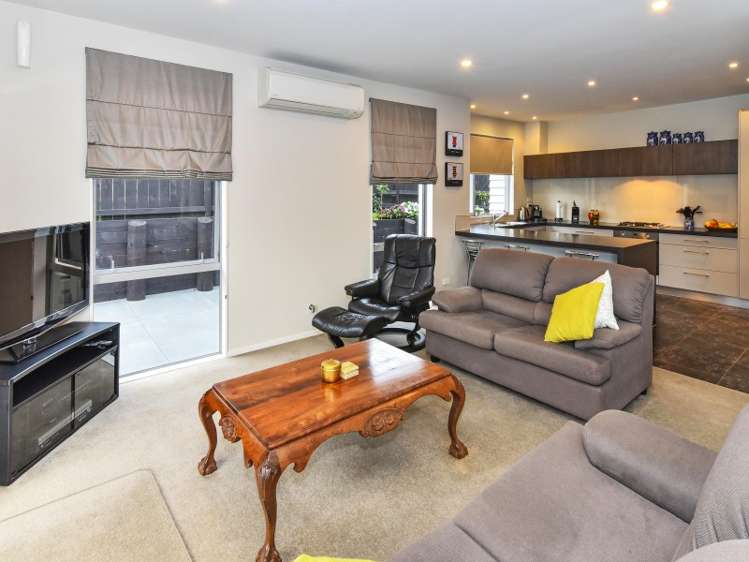 13 Aldon Lane The Gardens_11